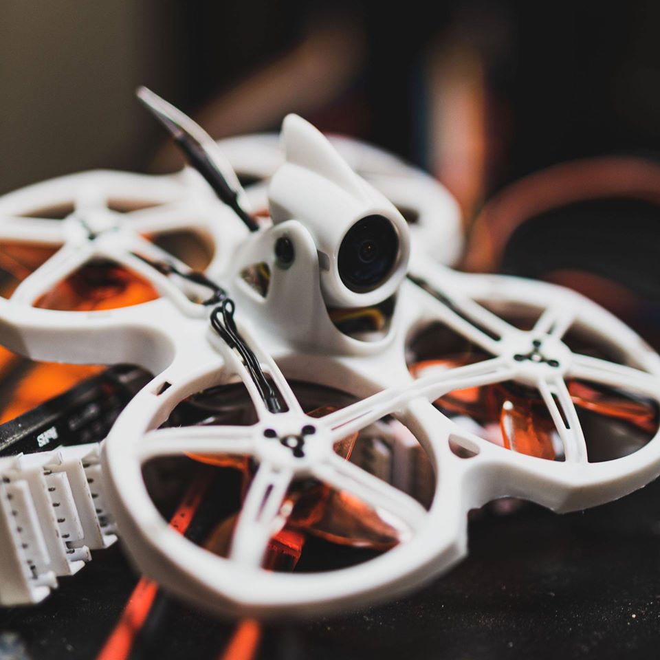 Emax Tinyhawk II 2 RTF FPV Rac - Drone Racing Vtx のレビューと価格